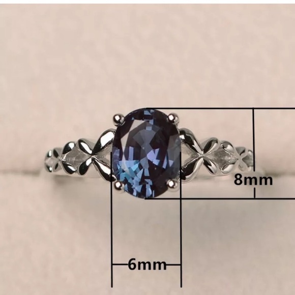 S925 Women oval blue sapphire Ring - Picture 3 of 3